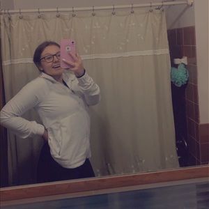 Meet your Posher, Abigail